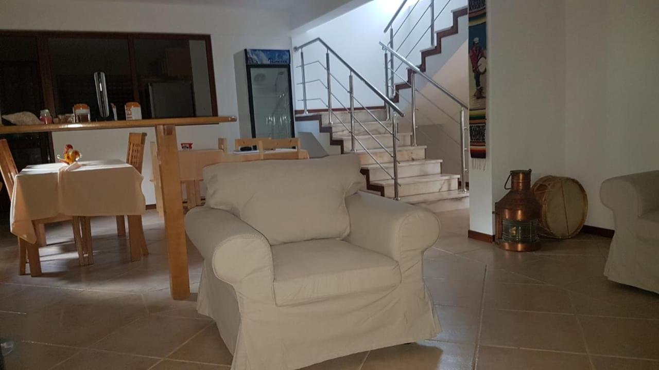 Hotel Residencial Lela D'Fermina Pombas Esterno foto